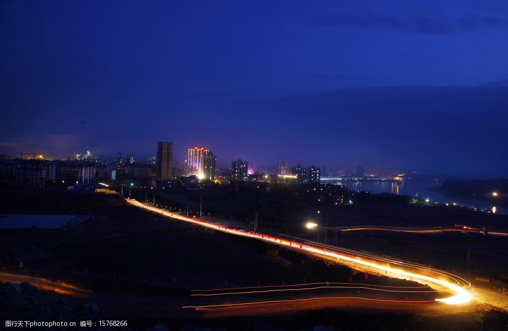 关键词:麒麟之光 麒麟广场 纳溪夜景 夜景照片 长江夜景 摄影 自然