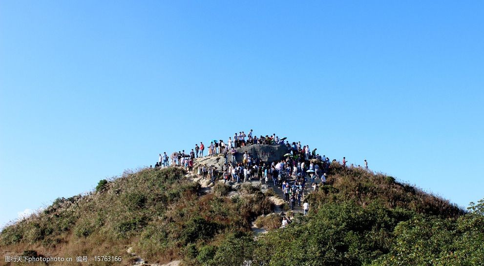 鹏城第一峰图片