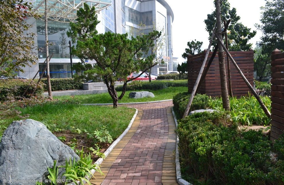 关键词:园林景观 园林 公园 小路 城市景观 绿植 休闲 摄影 旅游摄影