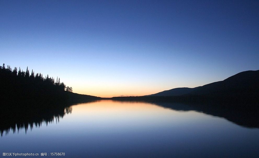 关键词:安静的湖面 风景 湖面 日出 深蓝 唯美 摄影 自然景观 山水