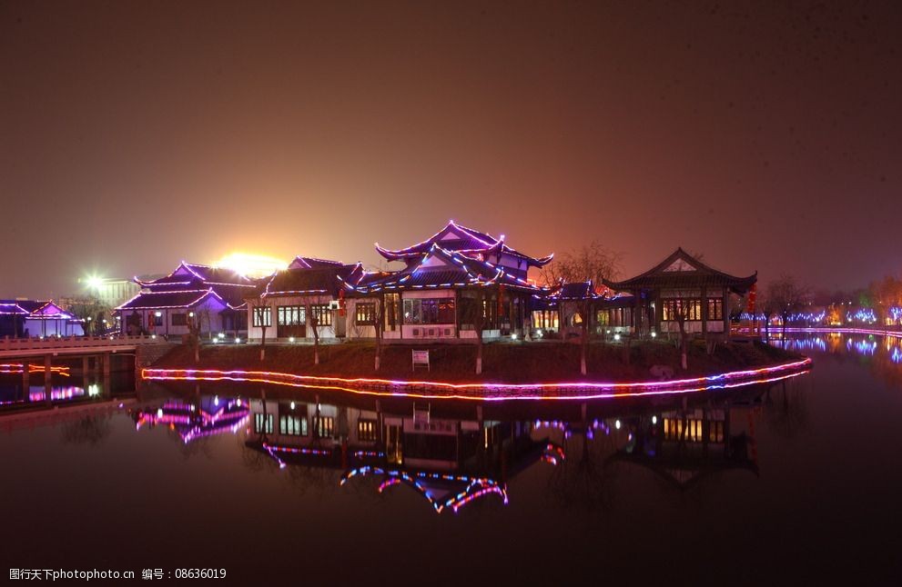 山东德州董子文化街夜景图片