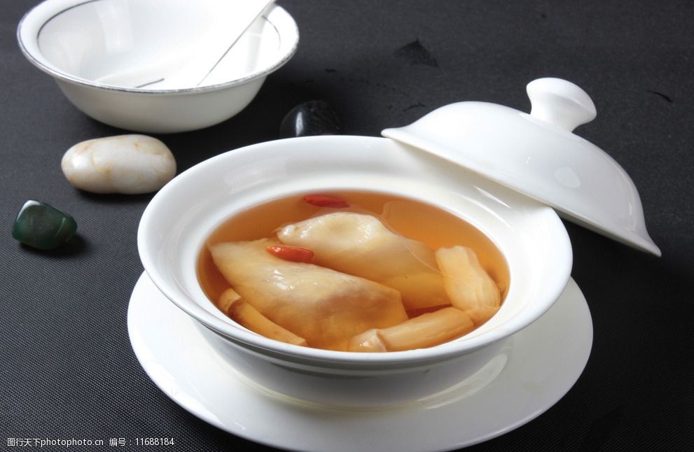 松茸炖花胶图片