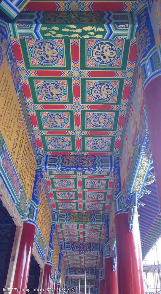 园林古建走廊彩绘天花图片