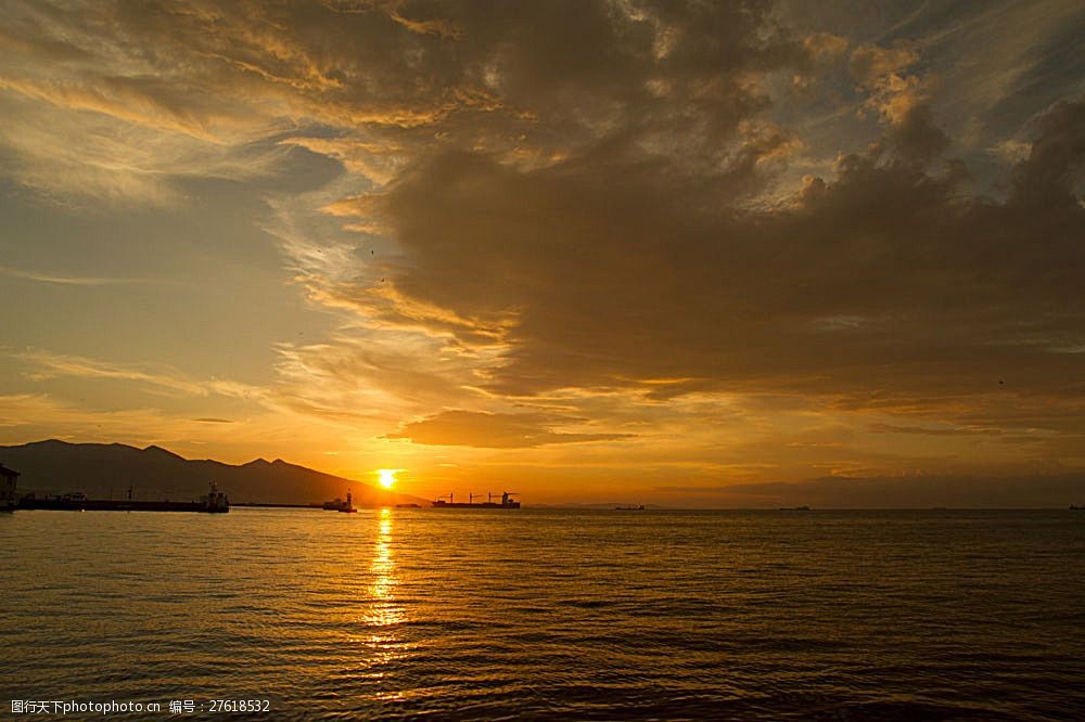 美丽夕阳黄昏风景