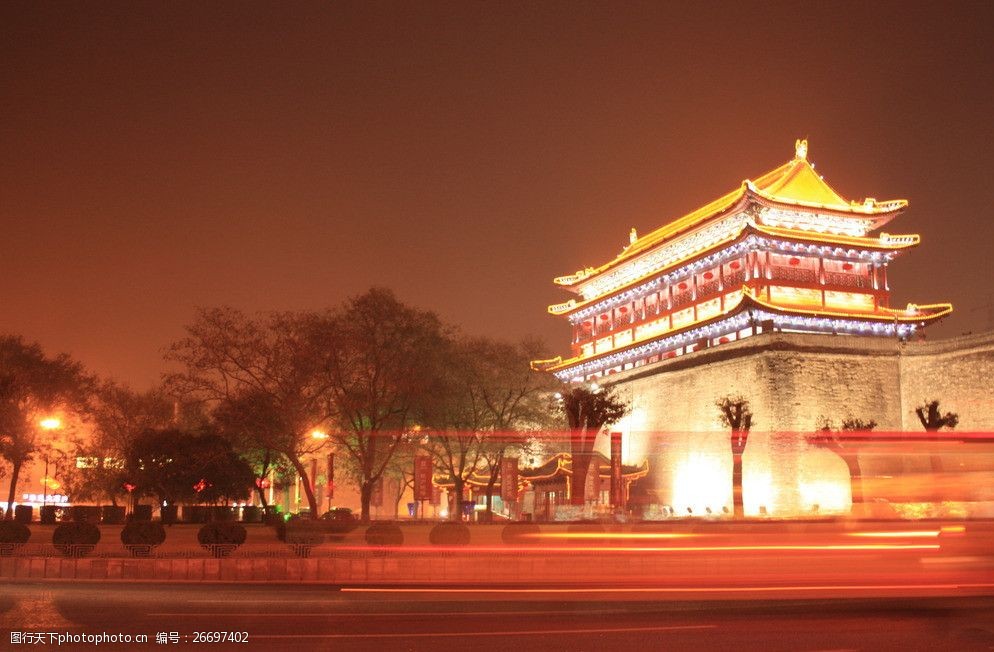 关键词:西安夜景 西安 阁楼 西安旅游 夜景 人文景观 旅游摄影 摄影