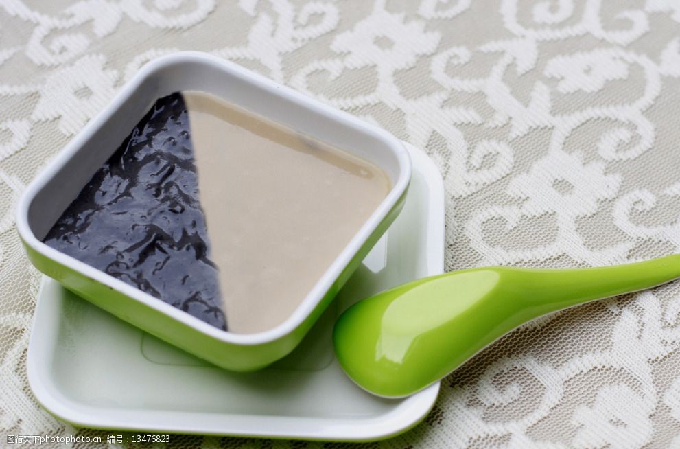 芝麻糊核桃露图片