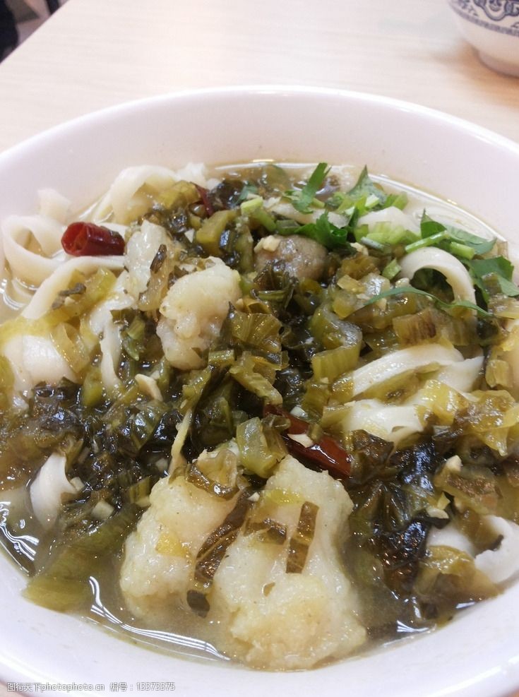 酸菜龙利鱼面酸菜面图片