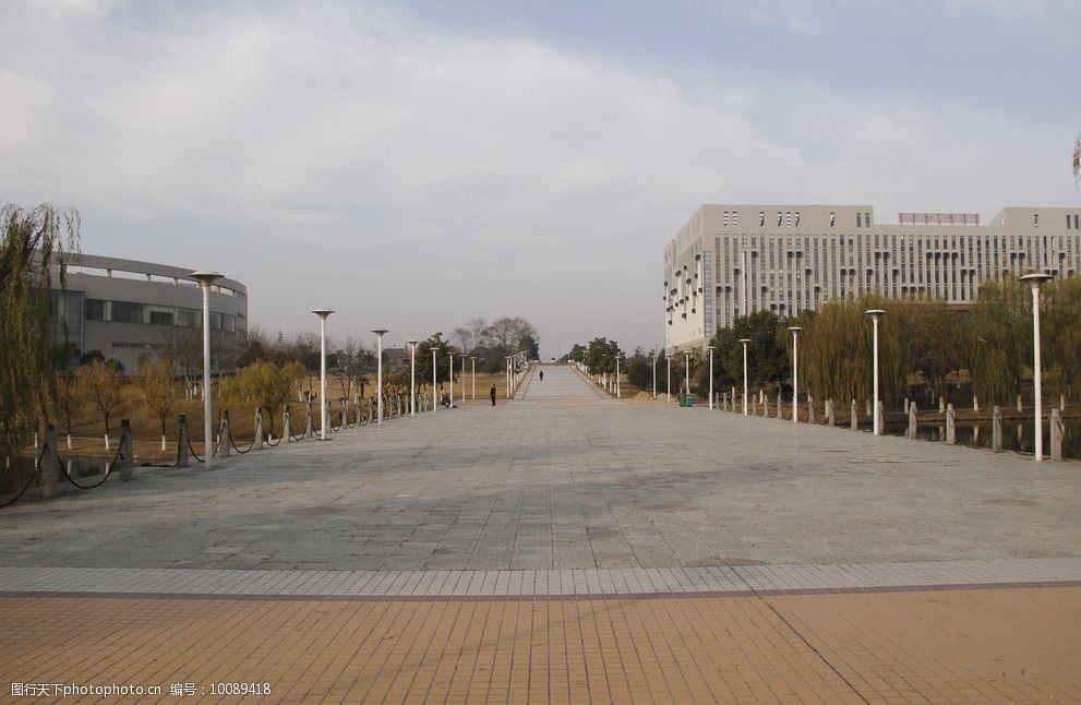 关键词:合肥工业大学 翡翠湖 图书馆 新区 校园 摄影 建艺馆 自然景观