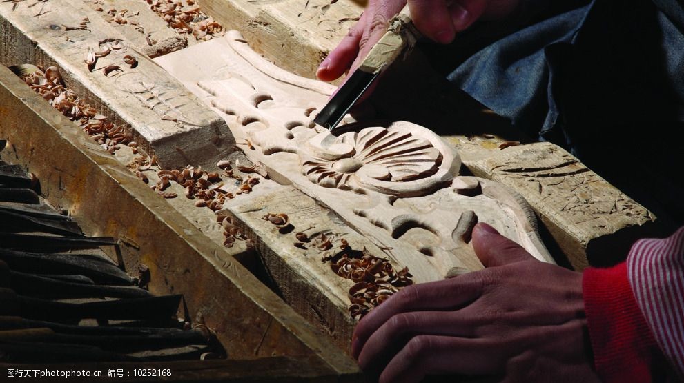 关键词:雕刻木艺细节展示 雕刻 木艺 细节展示 木门 原生态 木雕 木工