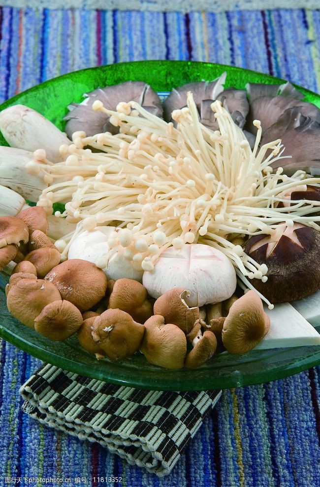 关键词:菌菇拼盘 菌菇 拼盘 香菇 金针菇 摄影 餐饮美食 传统美食 300