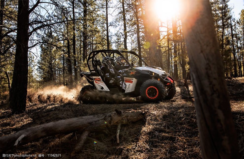 越野赛庞巴迪独行侠图片