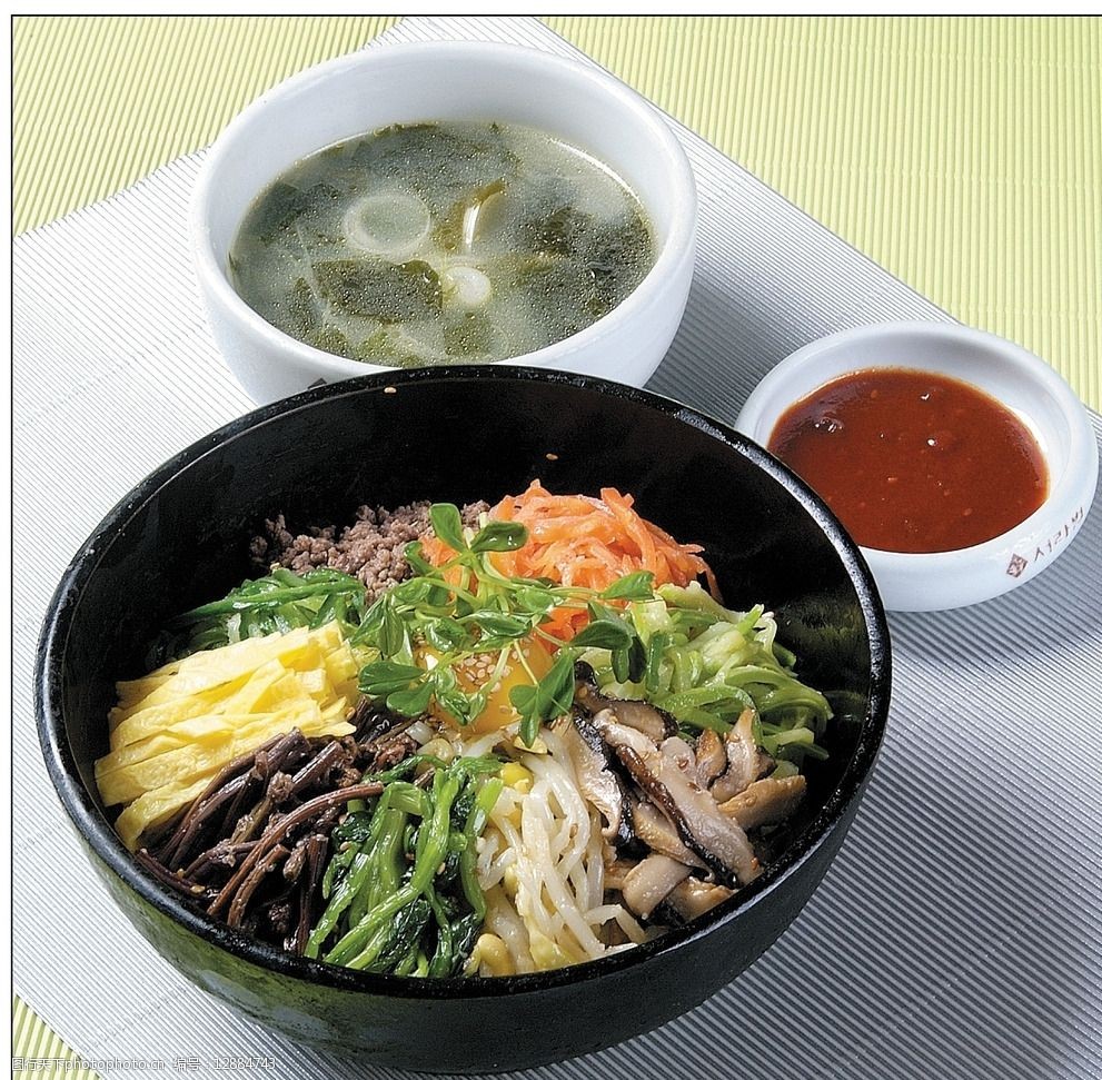 关键词:石锅拌饭 主食 特色饭 盖饭 风味主食 菜 摄影 餐饮美食 传统