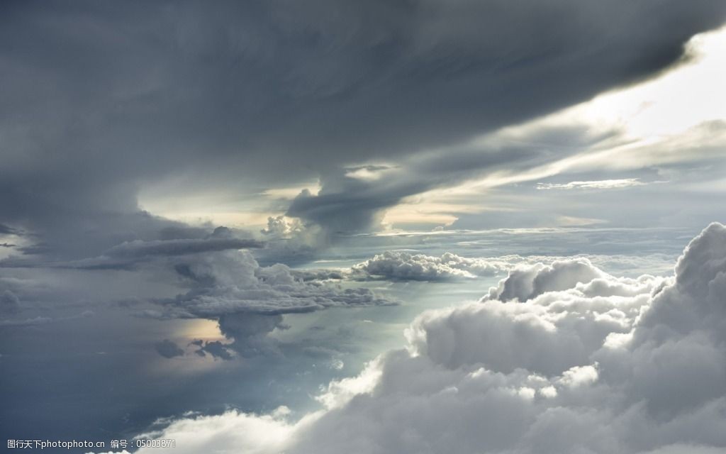 唯美雲層光感背景高清圖片壁紙