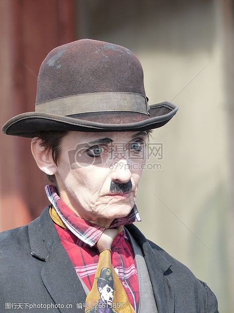 马戏团演员的表情 查理 卓别林 副本 马戏团 白 服装 伤心 表情 脸