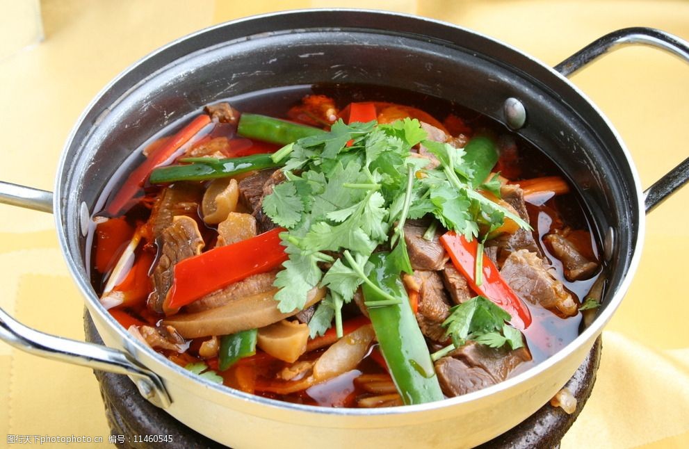 干锅带皮牛肉图片