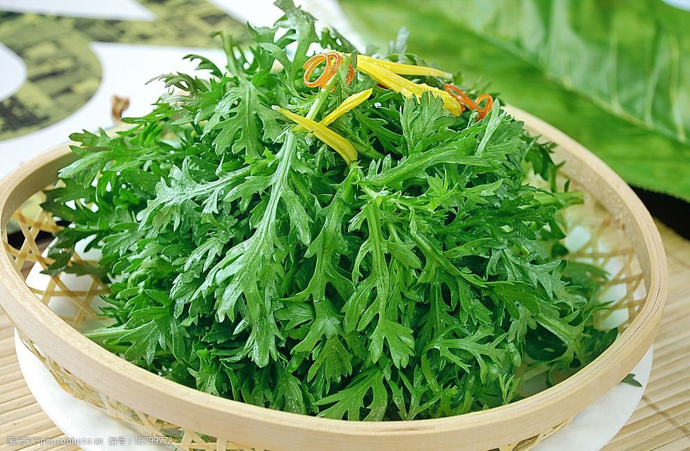 生拌茼蒿蔬菜图片