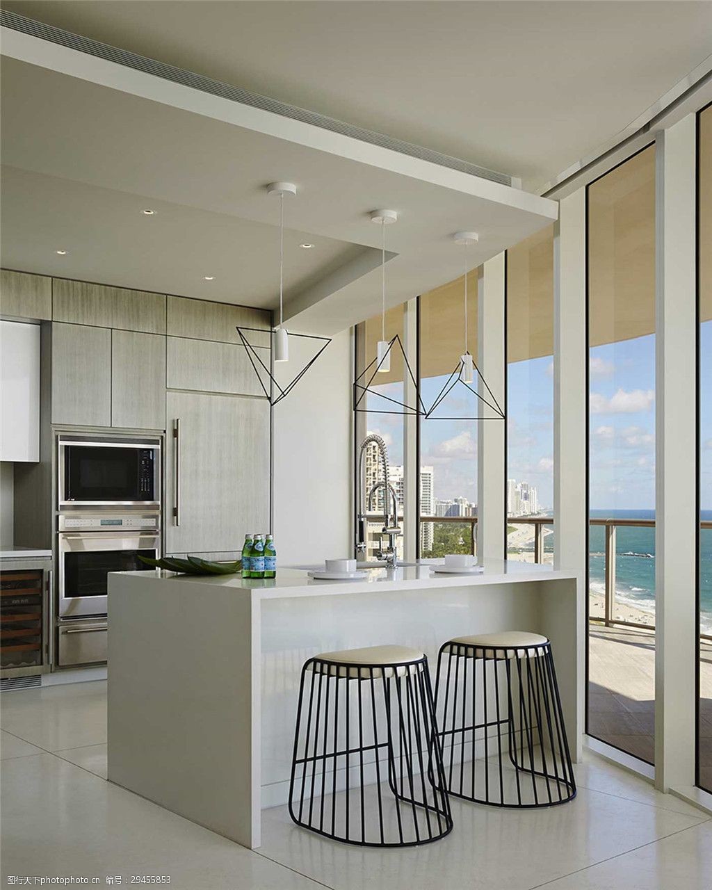 简约开放式厨房吧台设计效果图